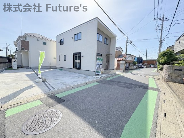 三郷市彦沢1丁目　新築戸建　全3棟　2号棟の前面道路含む現地写真|前面道路含む現地写真です。