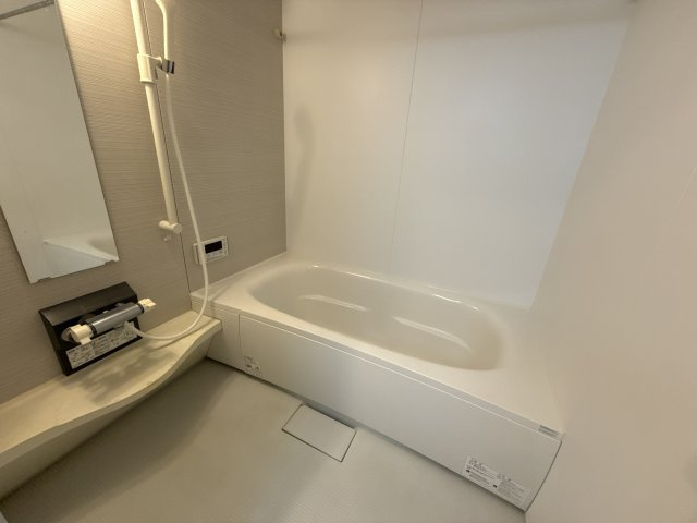 コンフォール蓼野の浴室