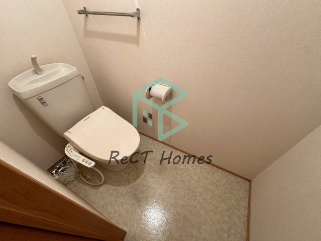 オークスコート西新在家 B棟のトイレ