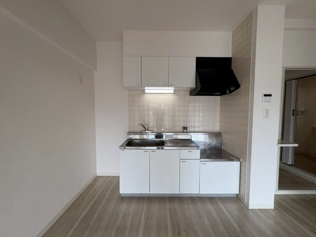 ヴィラスリースター鶴浜のキッチン