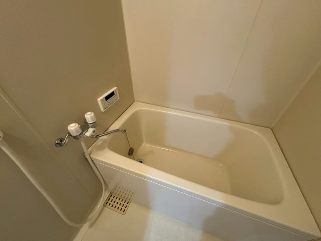 ヴィラスリースター鶴浜の浴室