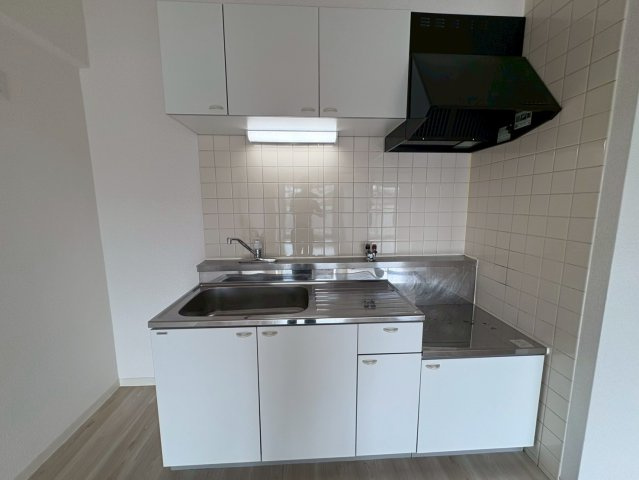 ヴィラスリースター鶴浜のキッチン