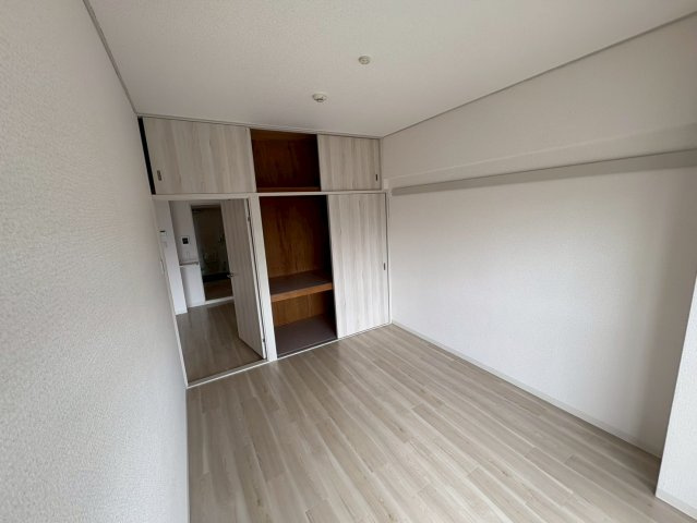 ヴィラスリースター鶴浜の収納