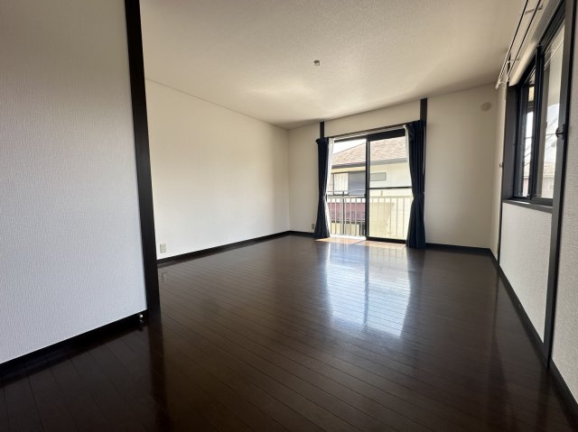 小田原市高田　ダイナシティ近辺の中古戸建の洋室