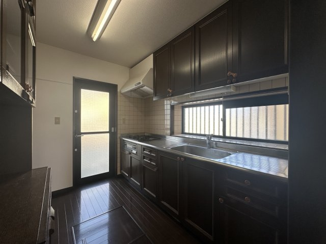 小田原市高田　ダイナシティ近辺の中古戸建のキッチン