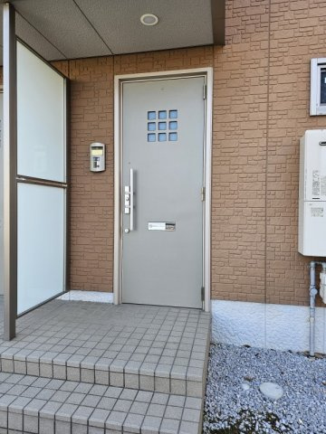 キャッスル　ヴィラのエントランス|1階に各お部屋の玄関があります