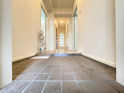 【玄関】 | 千里山東一番館