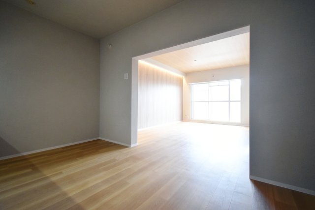 LANI　TERRACE NISHINOMIYAの居間・リビング