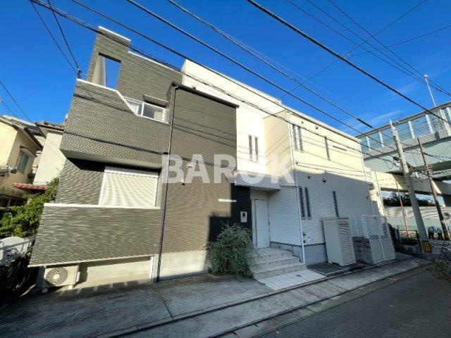 福岡市西区愛宕３丁目のアパートの外観