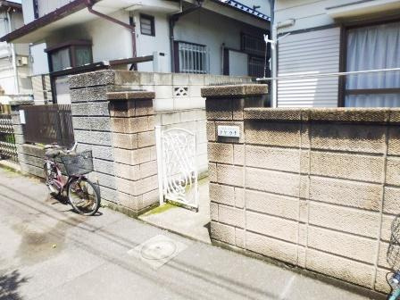 プチメゾンタケウチのエントランス