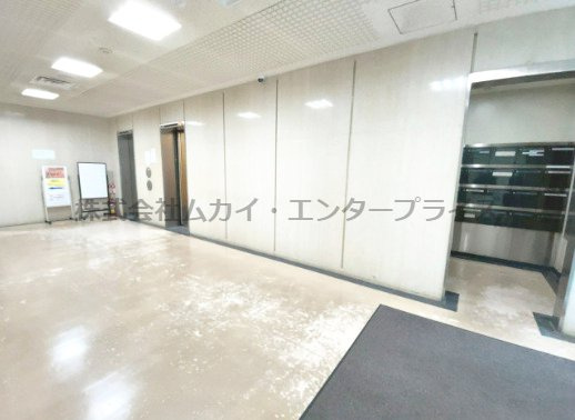 アクセス谷町ビルのロビー|毎日通るロビーはこのようになっています