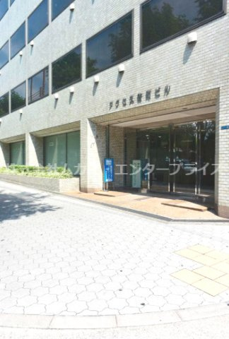 アクセス谷町ビルのエントランス|ゆとりのあるエントランスです