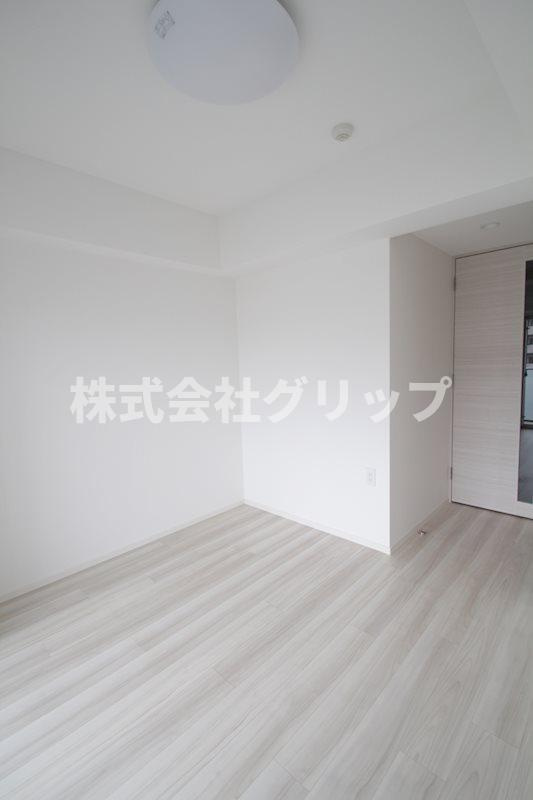 メインステージ横濱阪東橋の居間・リビング