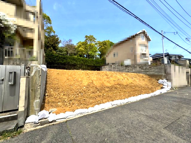 山手町土地の外観|南側道路に面していて陽当たりの良い整形地です。阪急「芦屋川」駅から徒歩13分