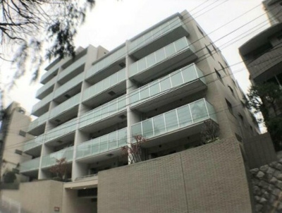 【外観】 | ブランズ東中野プレミアム | 鉄筋コンクリート造のがっちりとした建物。