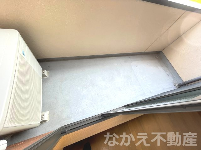 【バルコニー】 | 外からの目が気にならないバルコニーで洗濯物が干せます