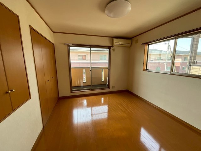 シティーパティオの洋室|明るい洋室です