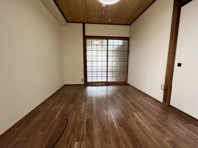 白岡ビルの子供部屋