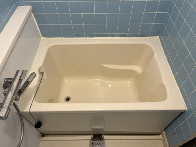 白岡ビルの浴室