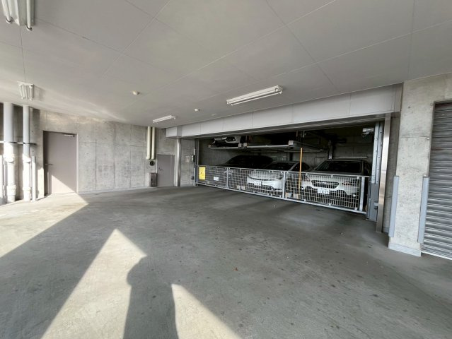 ハーバービュー六甲の駐車場