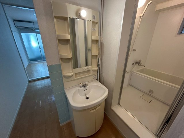 横井第6ビルの洗面所