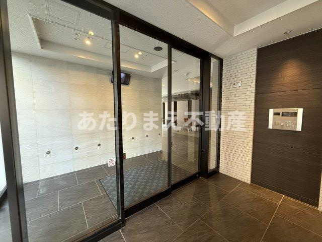 CINQ IWASE BLDのエントランス