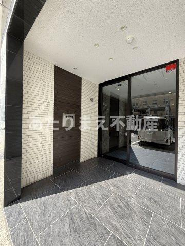 CINQ IWASE BLDのエントランス