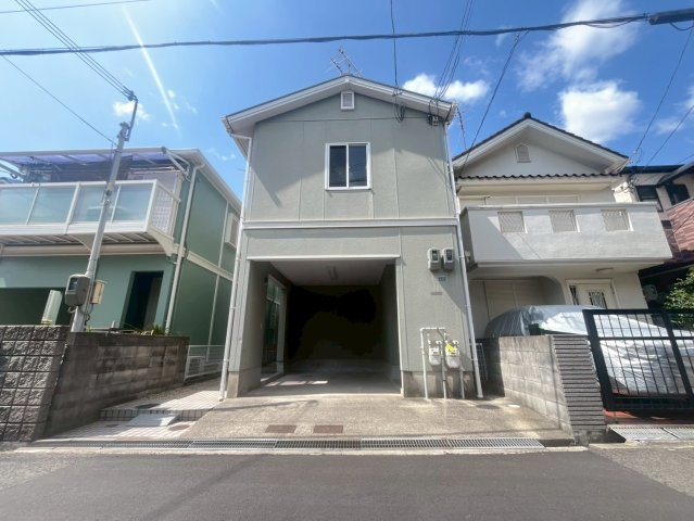 ラシェンテ甲南の外観