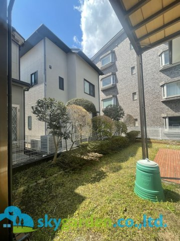 茅ヶ崎市菱沼1丁目　中古戸建の庭