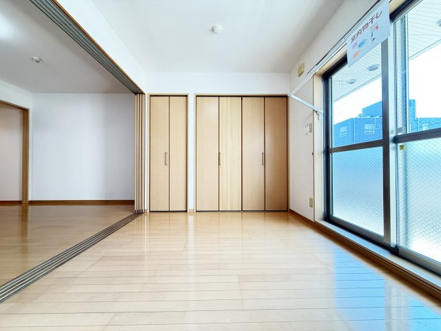 ブルージュ･ＴＡＫＡＳＯＮＥの洋室