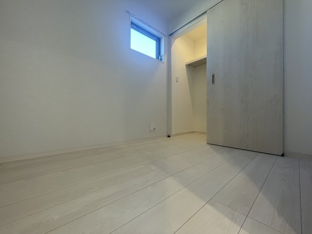 【寝室】REGALEST 十日市西町