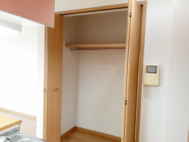 マーベラス柏井の収納