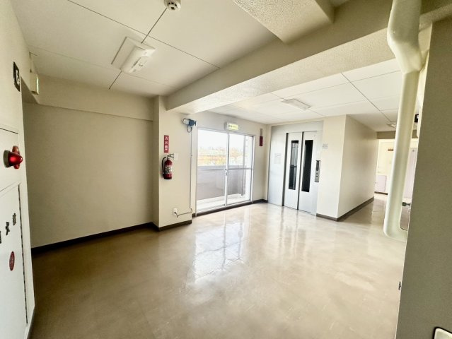 セントラルコーポ上杉のその他共用部分|住戸階廊下