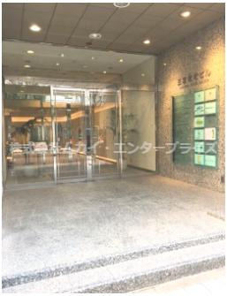 三宮電電ビルのエントランス|ゆとりのあるエントランスです