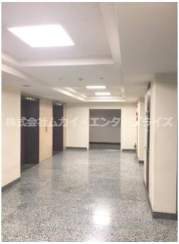 三宮電電ビルのロビー|建物の内部です