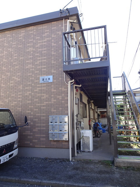 シティハイム　富士見のエントランス|★閑静な住宅地★CATV対応★