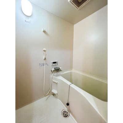 【浴室】 | セゾンドール貝塚 | 別号室の写真になります。現況優先。