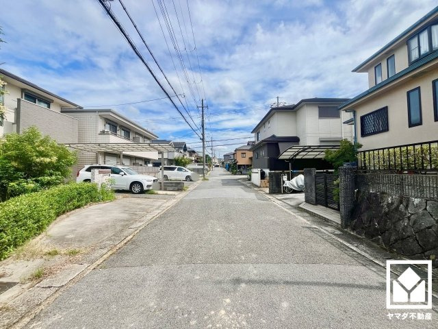 伏見区深草大亀谷万帖敷町の前面道路含む現地写真