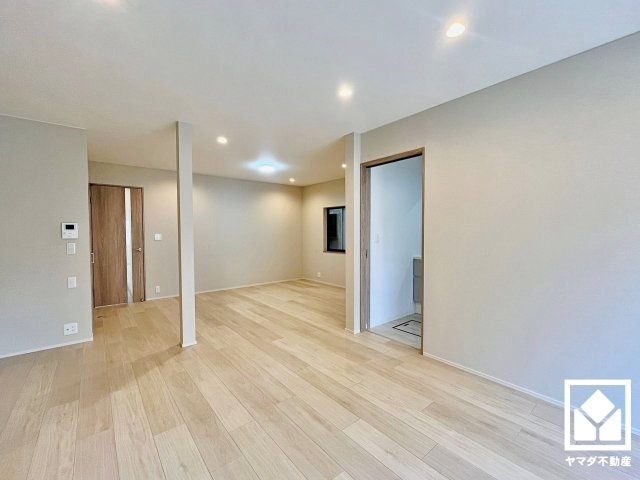 伏見区深草大亀谷万帖敷町の居間・リビング