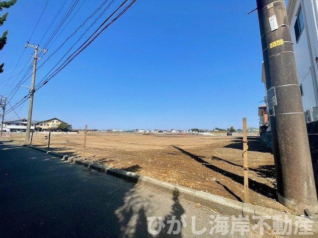平塚市唐ケ原　売地の前面道路含む現地写真|3月27日撮影　現地外観