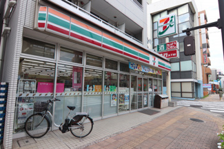 セブン－イレブン 登戸店まで210m