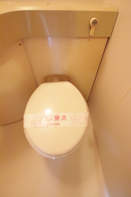 お風呂と同室のトイレです♪