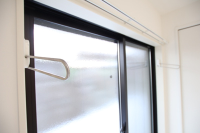 雨の日に便利な室内物干し