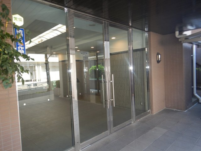 ルイシャトレ錦糸町のエントランス