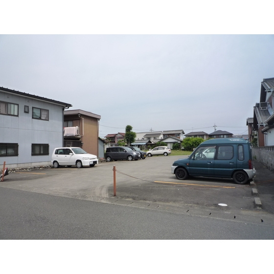 北方町春来町１丁目駐車場