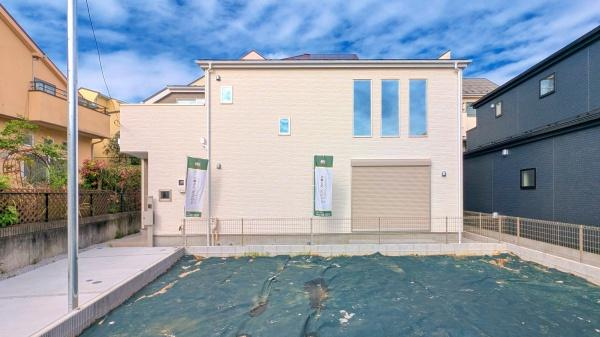 横浜市青葉区荏田北３丁目の新築一戸建の外観|陽当りの良さが伝わります！
是非、現地にてご確認下さい。