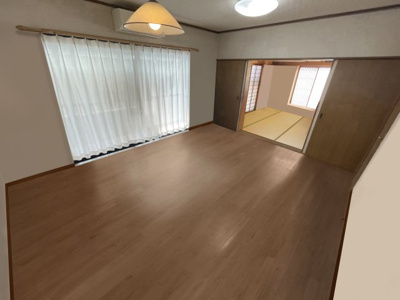 【居間・リビング】 | 熊野町川角五丁目　戸建 | リビング写真はCG加工。現況優先。