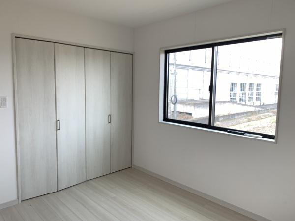 出雲市知井宮町中古戸建ての収納