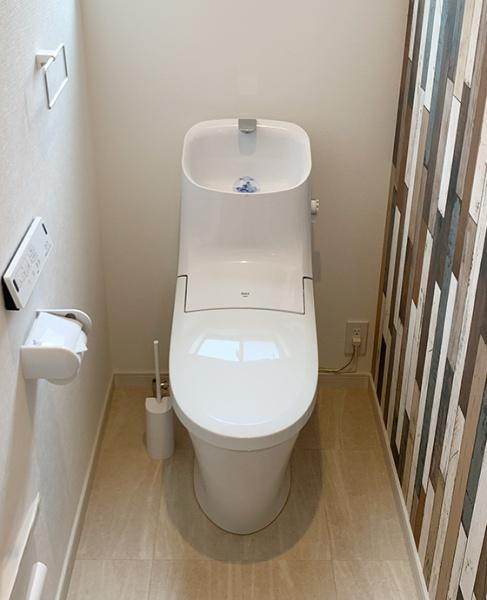 出雲市知井宮町中古戸建てのトイレ