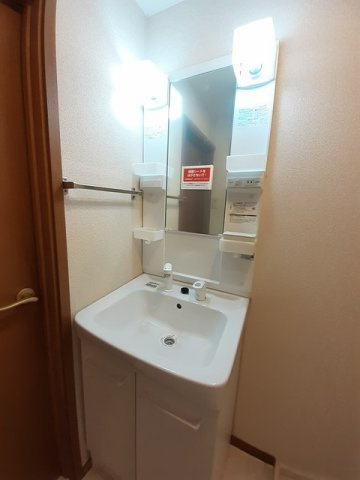 ベルフィーユ山手上Ａの洗面所